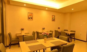 Dining - Carnival CEO Hotel (Chengdu Tianfu 3rd Street Funian Square) (Chengdu)