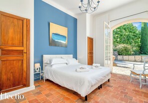 4 bedrooms, iron/ironing board, travel cot, WiFi - Grande Bastide | Domaine Tour Campanets (Le Puy-Sainte-Réparade)