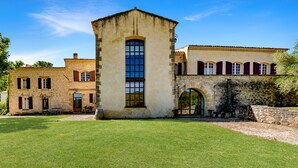 Exterior - Petite Bastide | Domaine Tour Campanets (Le Puy-Sainte-Réparade)