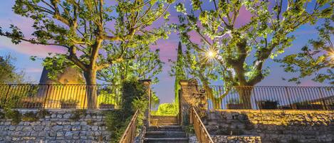 Overnatningsstedets område