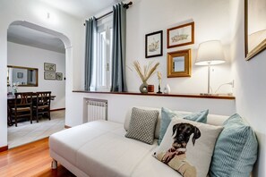 Fireplace - Penthouse Brancaccio - Wide Panoramic Terrace (Roma)