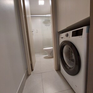 Hårføner, håndklær, såpe og sjampo