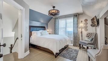 1 bedroom, desk, iron/ironing board, WiFi