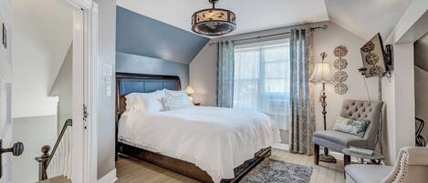 1 bedroom, desk, iron/ironing board, WiFi