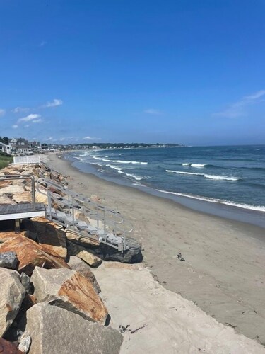 Experience  Coastal Charm in Rye, NH