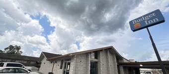 Budget Inn