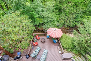 Hayesville Vacation Rental | 1BR | 1BA | Steps to Enter | 1,150 Sq Ft