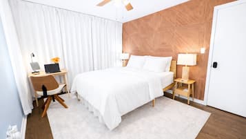 3 bedrooms, desk, iron/ironing board, travel cot