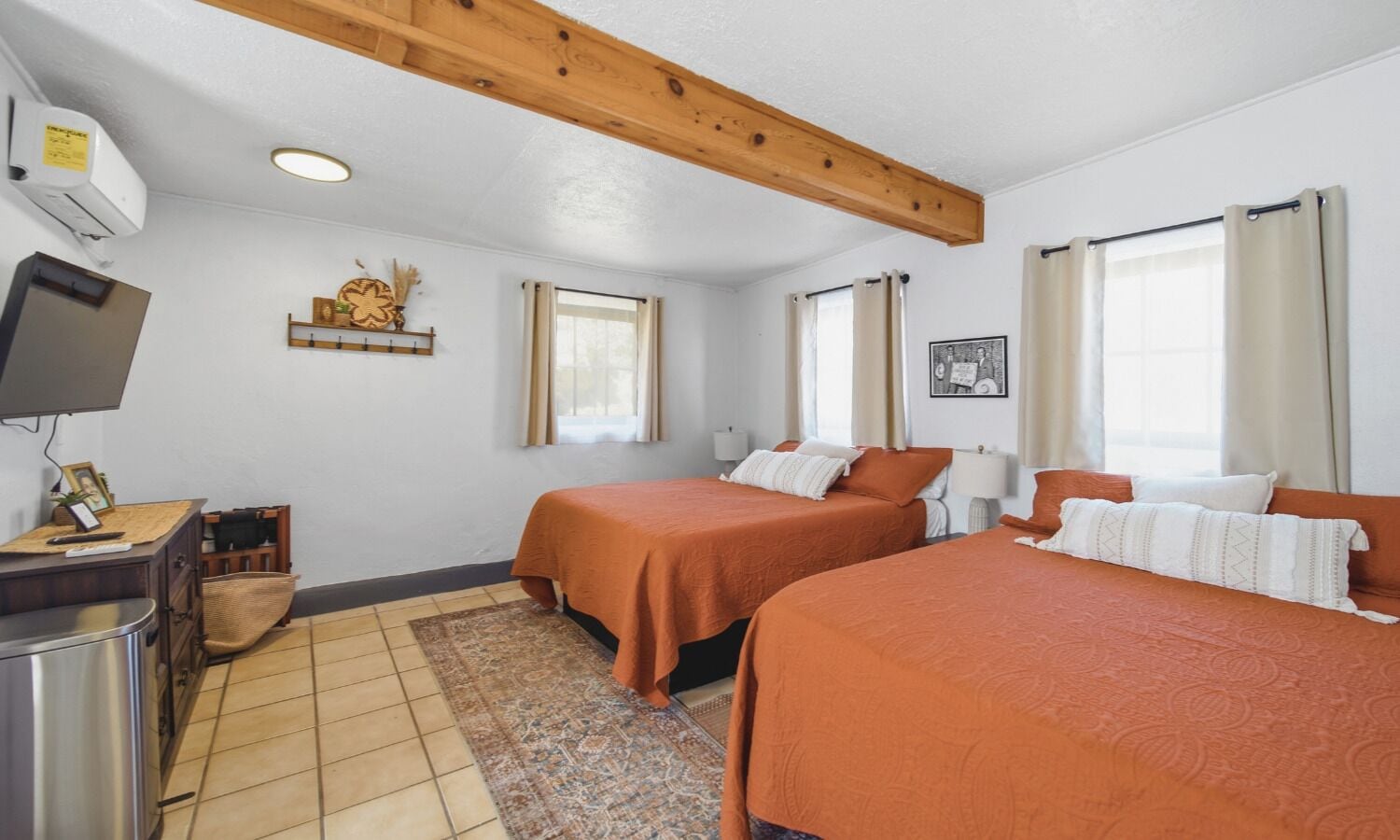 Stuga Deluxe - 2 queensize-sängar - pentry - sjöutsikt | Gratis wi-fi och sängkläder