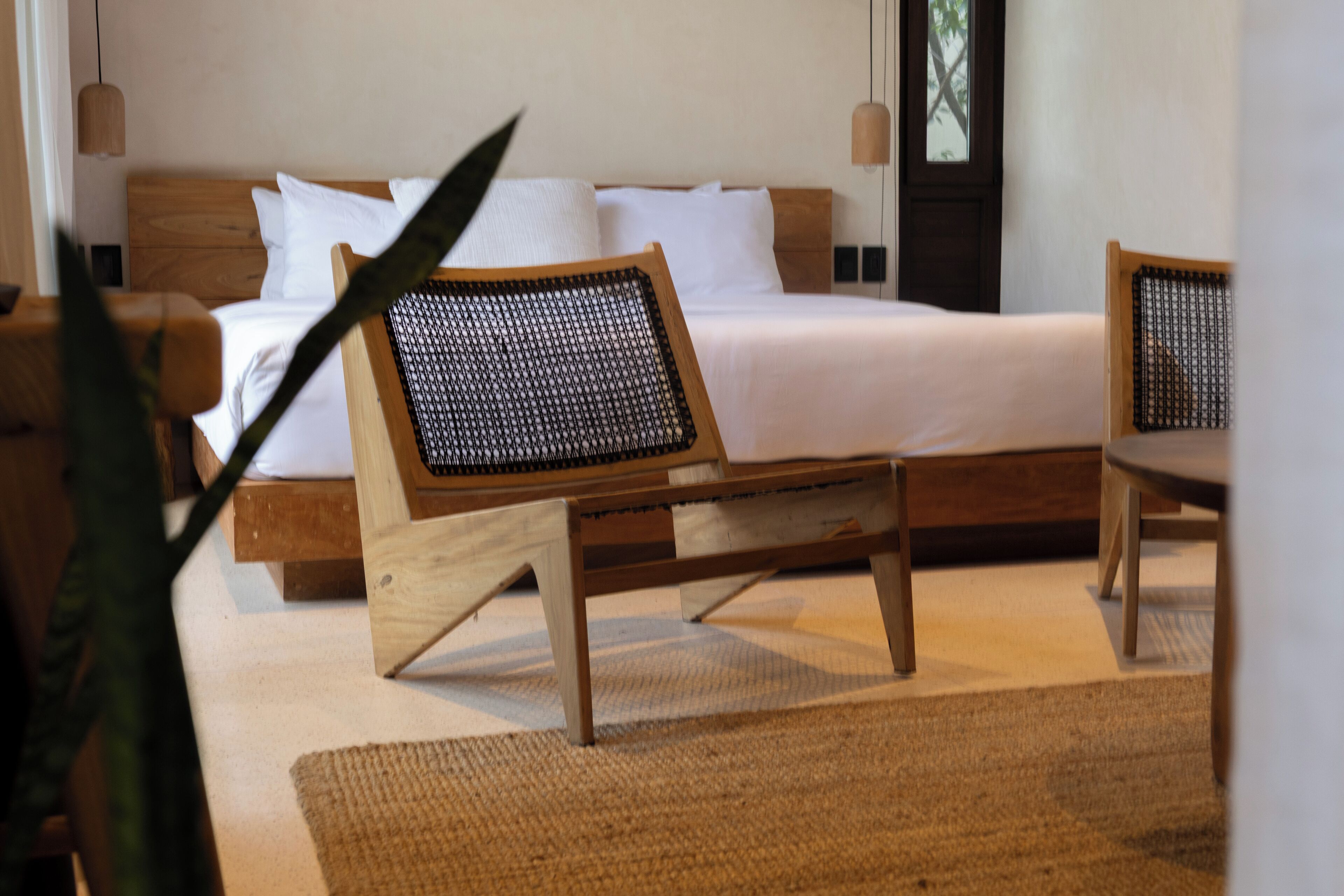 In-room safe, laptop workspace, blackout drapes, iron/ironing board