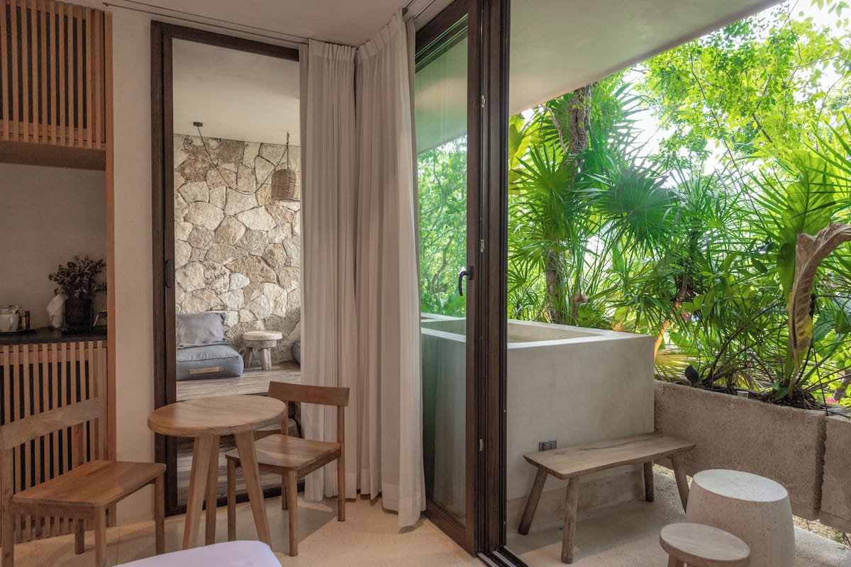 1 habitación y caja de seguridad en la habitación