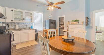 Mill District Bungalow close to Downtown and Fort Moore