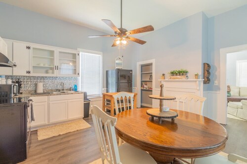 Mill District Bungalow close to Downtown and Fort Moore