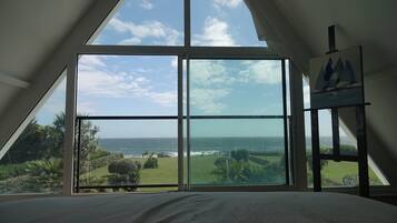 4 sovrum, skrivbord, strykjÀrn/strykbrÀda och resesÀng