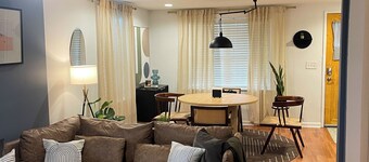 Zen Midcentury-Art Deco Hideaway