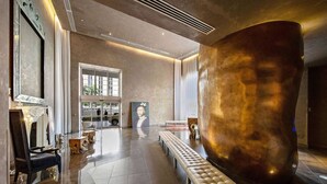 Interior - 40th Floor High Ceiling Condo-Bay View - Free Spa (Miami)