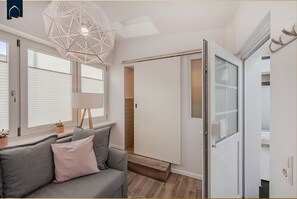 Unclassified image, 3 of 22, button - Apartment Malmö 1 - Apartment in Ahlbeck for two - modern, quiet, (Heringsdorf)