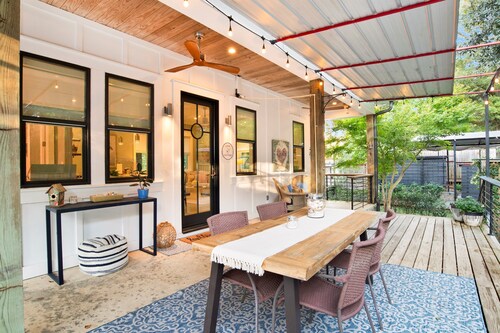 Gated King Garden Cottage Walkable to Downtown