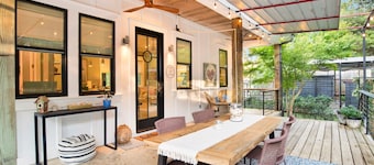 Gated King Garden Cottage Walkable to Downtown
