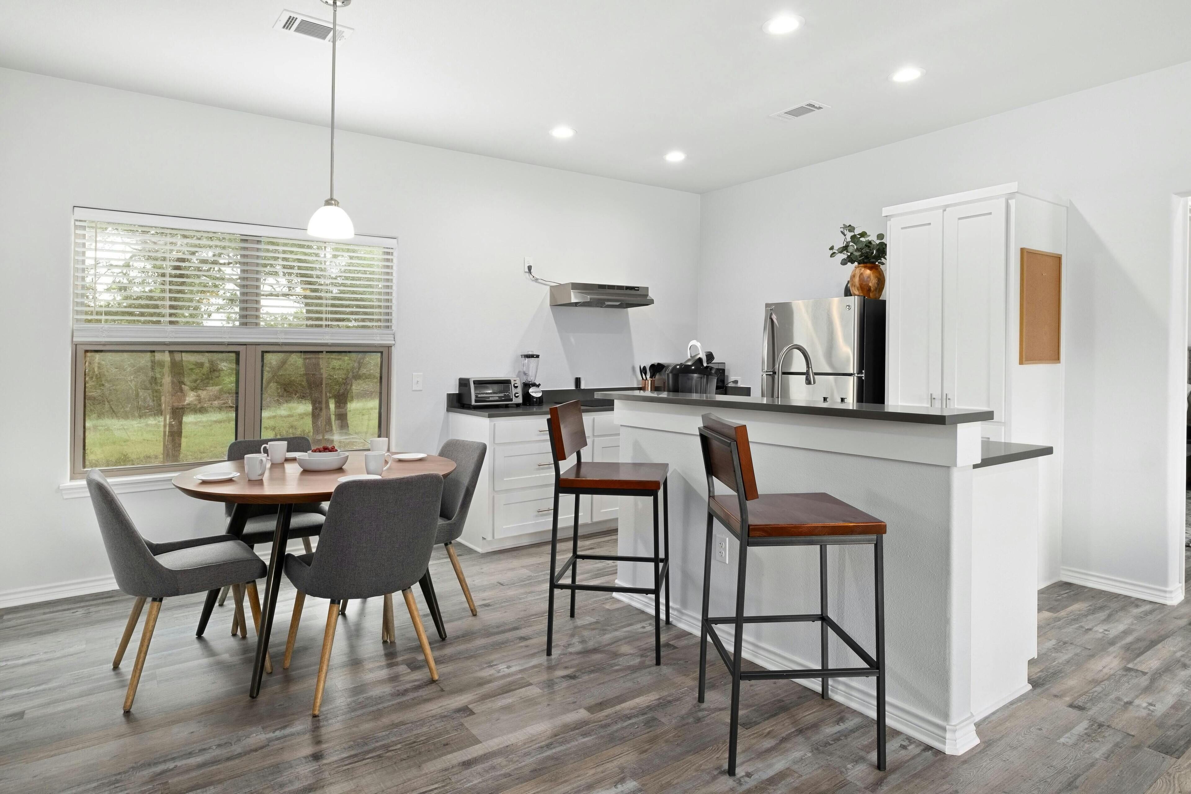 Dripping Springs Silver Creek Condos Thornton B- 2 Bedroom, 1st floor