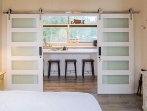 3 dormitorios, escritorio, wifi y ropa de cama