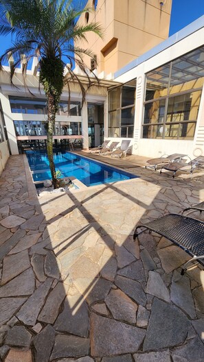 Outdoor pool - Flat Elegante, Central e Área Nobre Londrina (Centro Londrina)
