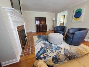 Smart TV, fireplace, computer monitors