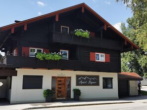 Esterni