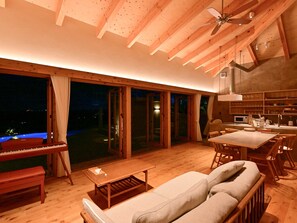 3 slaapkamers, een gratis minibar, individueel gedecoreerd