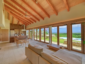 Interior - Ishigaki hills (Ishigaki)