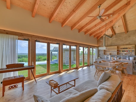 3 quartos, frigobar (abastecido com itens grátis). Ishigaki hills