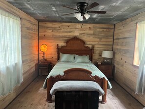 1 bedroom, travel cot, free WiFi, bed sheets
