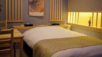 WiFi (free), bed sheets