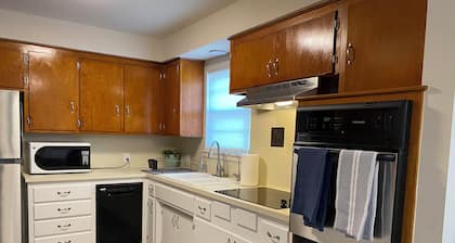 The Shira House - Perfect for a Family Stay!
