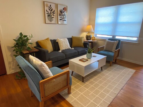 The Shira House - Perfect for a Family Stay!