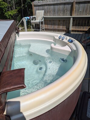 Bain à remous extérieur