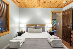 4 soverom, skrivebord, strykejern/-brett og wi-fi (inkludert)