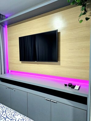 1 habitación, tabla de planchar con plancha, wifi y ropa de cama 