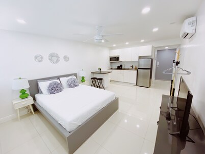 Cozy Studio in Miami’s Heart with Parking