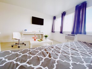 1 habitación, tabla de planchar con plancha, wifi y ropa de cama