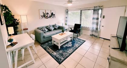 Ground Floor*1 Bedroom Apt *2-Beds * Pool*Parking