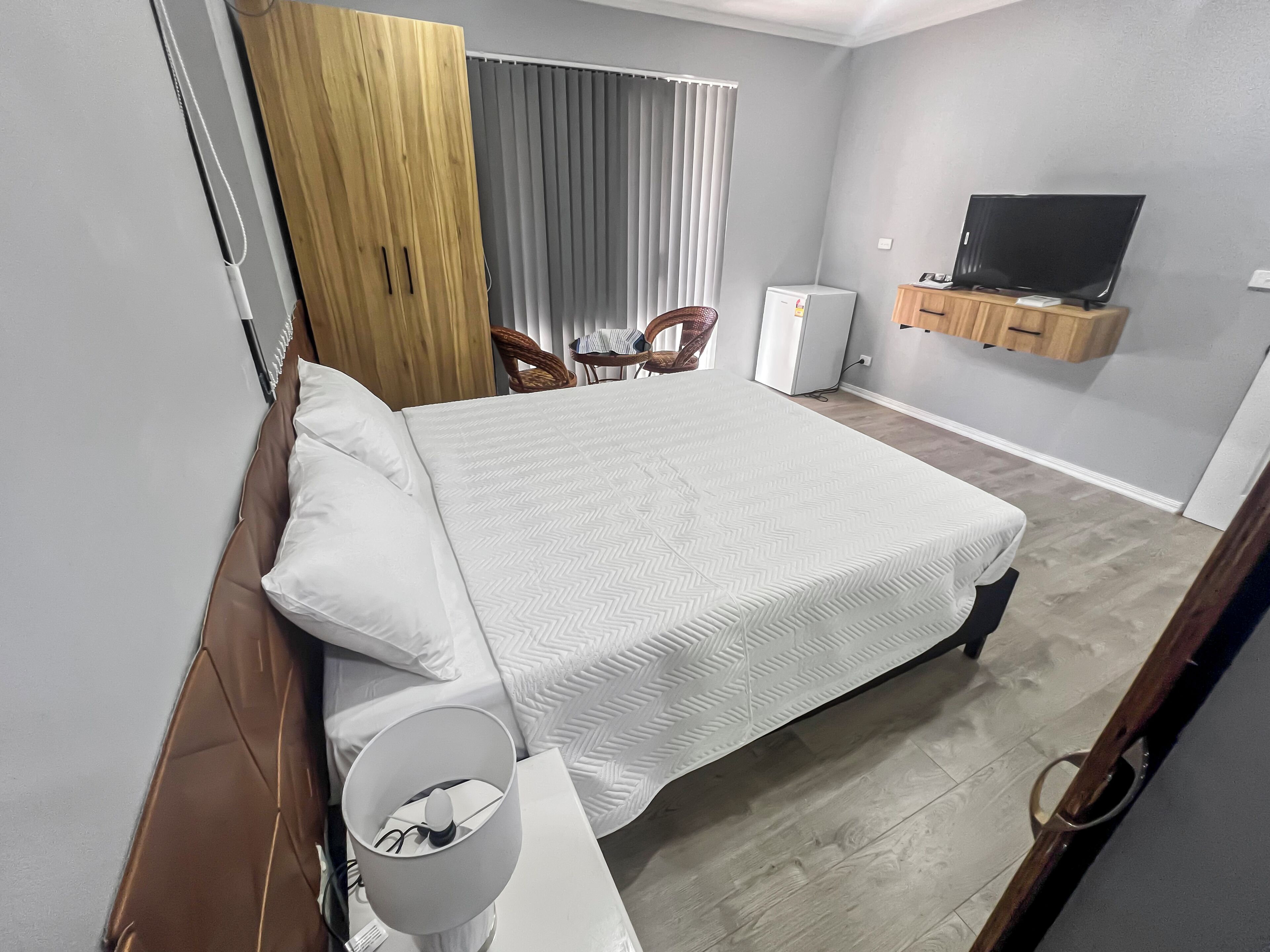 3 habitaciones, wifi gratis y ropa de cama 