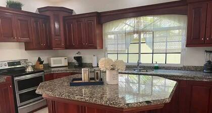 Casa Familiar , donde disfrutarás de un relajante alojamiento.