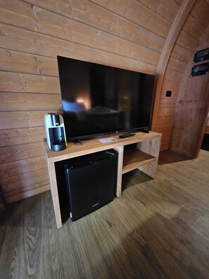 In-room safe, soundproofing, free WiFi - VICOLUNGO Glamor Lodge & Spa Ondaland waterpark (Vicolungo)