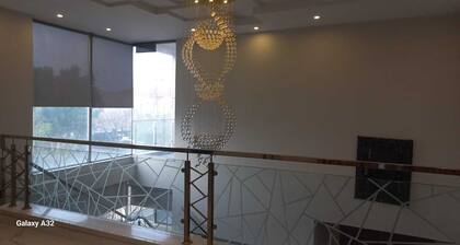 Spacious 5-bedroom house in fabulous Lahore with WiFi, AC