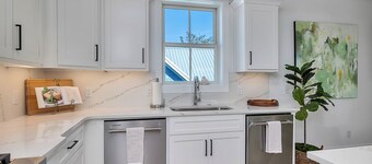 BRAND NEW 6 Bed 9 Bath Luxury Beach House W/Private HEATABLE POOL Steps to Beach