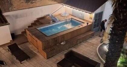 3Bed House- Sleeps 6 - Pool, Garden, Pets, Parking