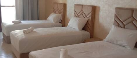 2 室のベッドルーム、アイロン / アイロン台、WiFi、ベッドシーツ