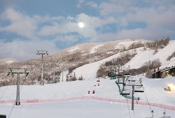雪地及滑雪運動