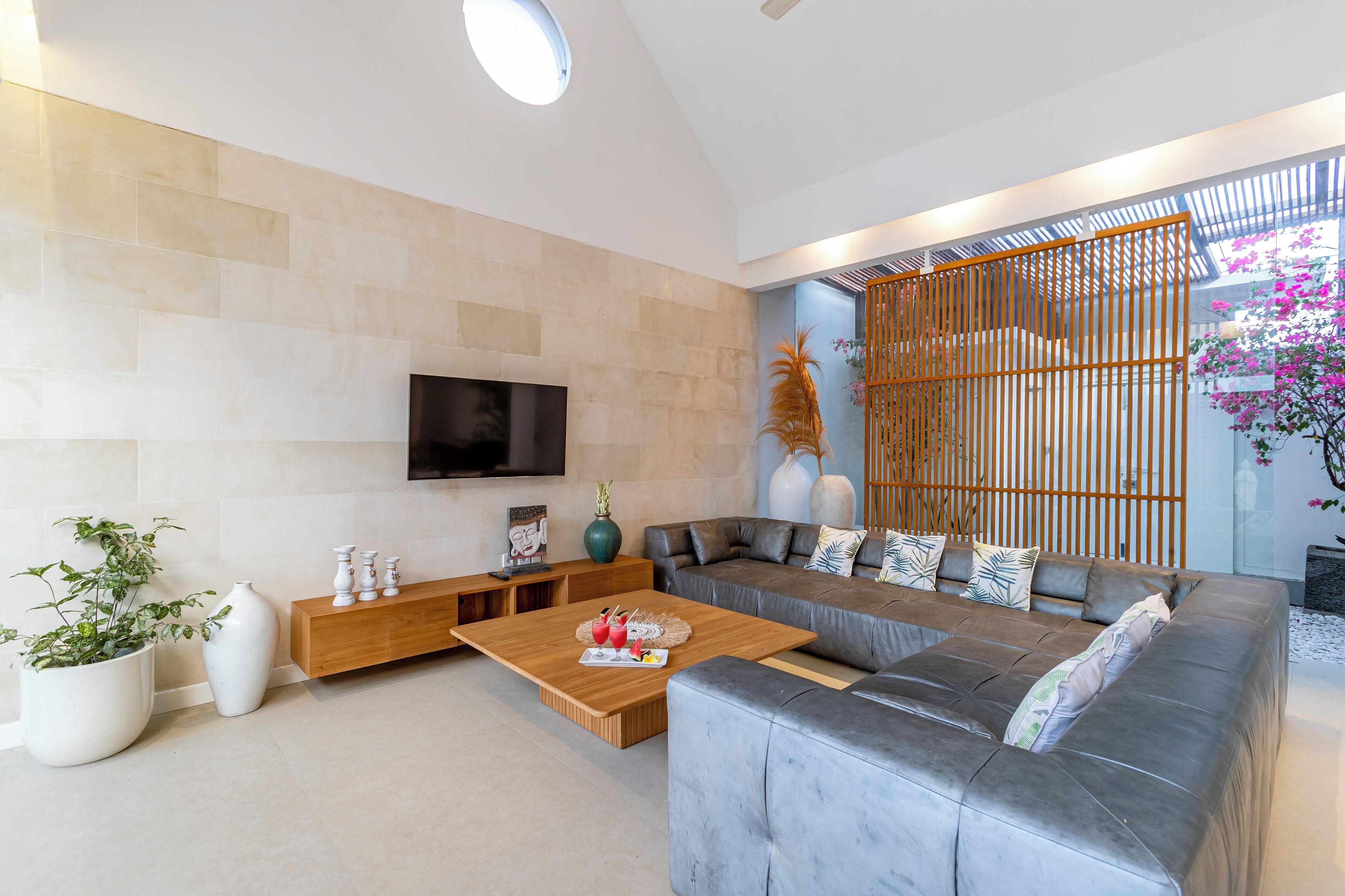 Modern Clean 2br Seminyak \\ Pvt. Pool + Rooftop - Seminyak